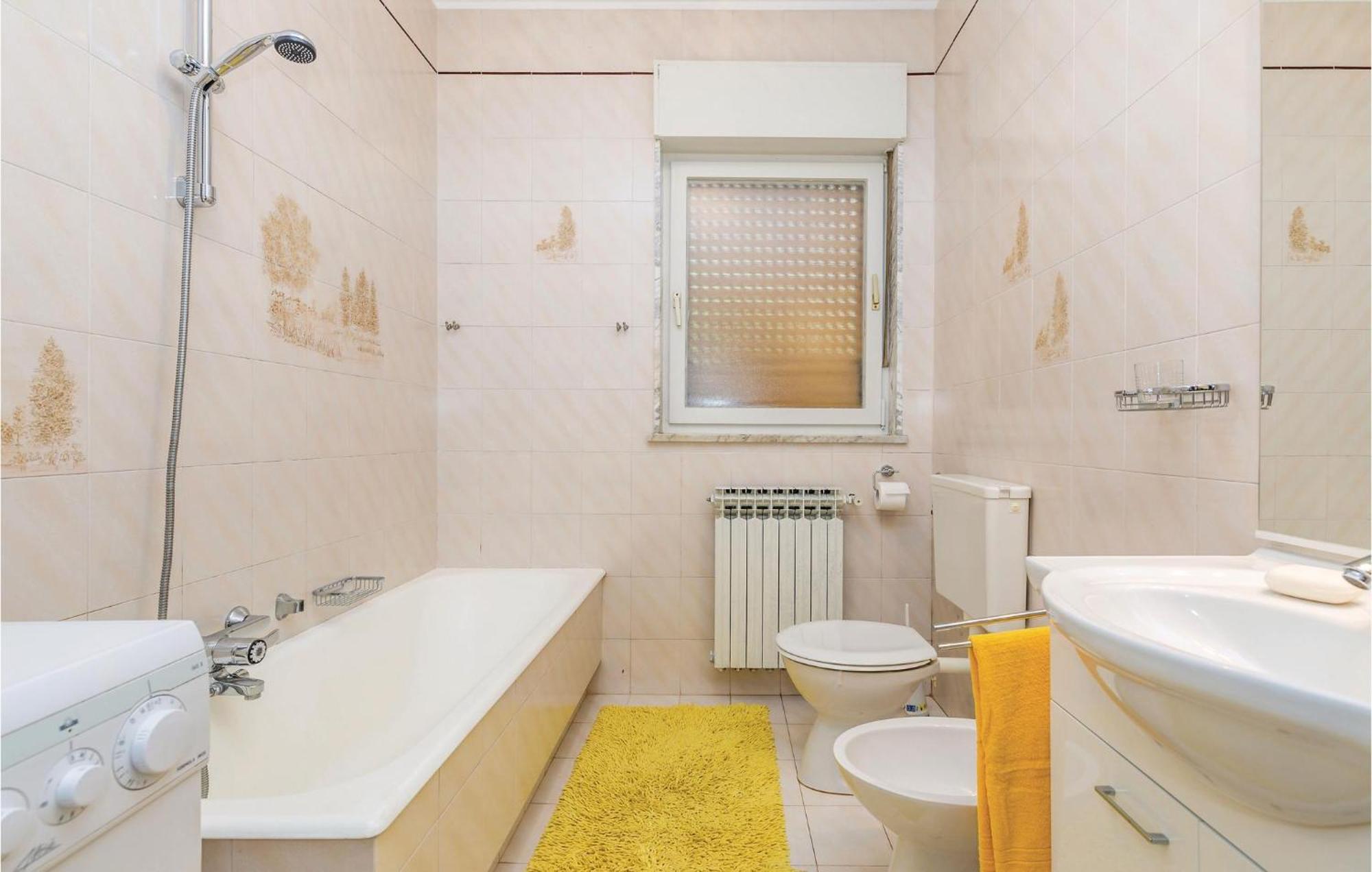 Nice Apartment In Lovran With Kitchen Eksteriør billede
